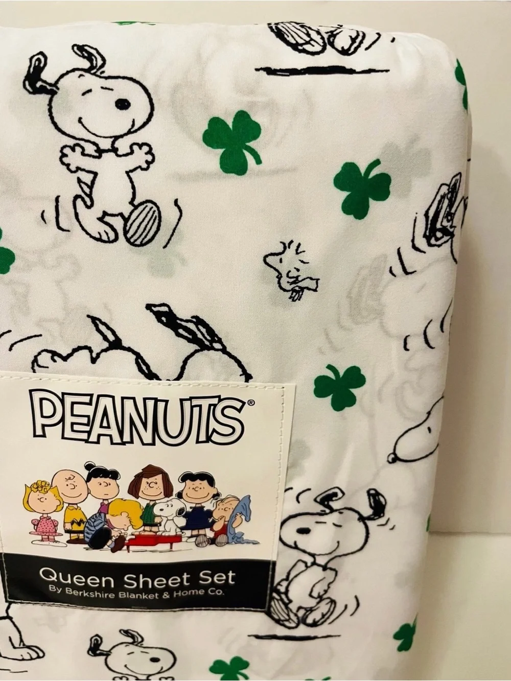 Berkshire Peanuts Queen Size Sheet Set Snoopy Shamrocks Woodstock Green White